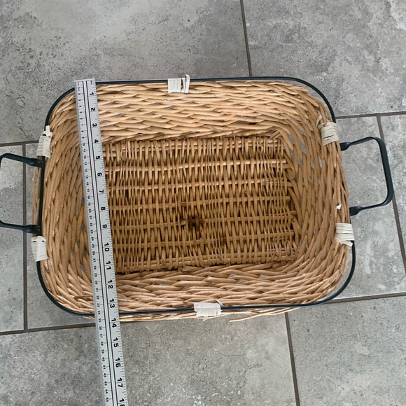 Wicker serving tray - Picture 5 of 5
